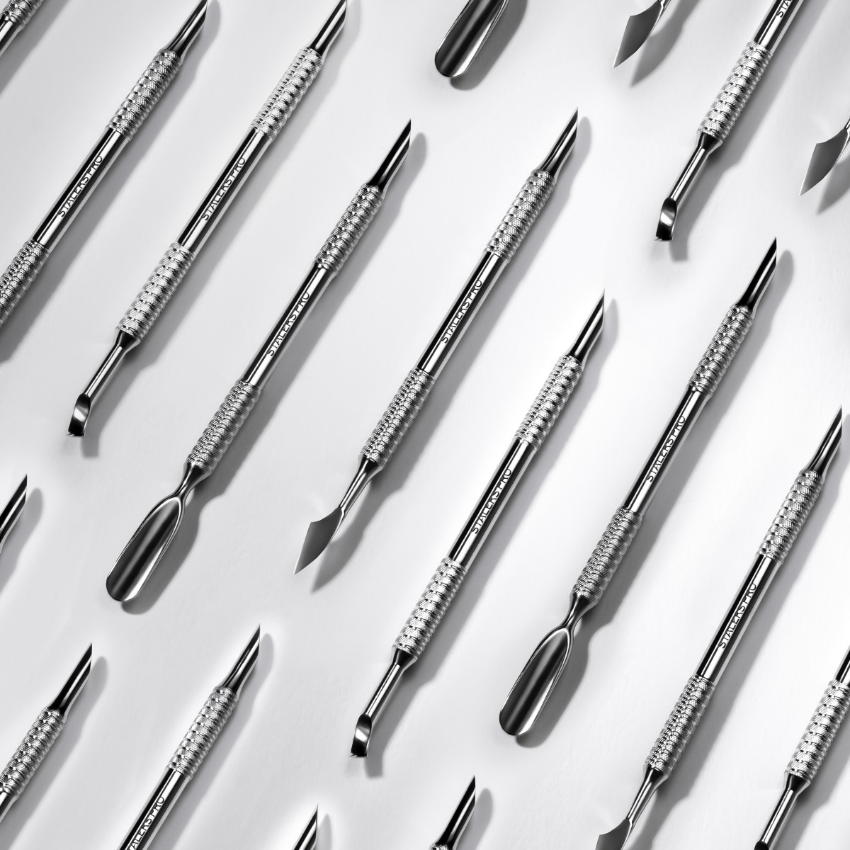 BŐRFELTOLÓK, KAPARÓK